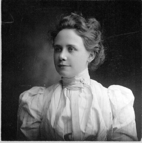 Edith M Briggs Stevens