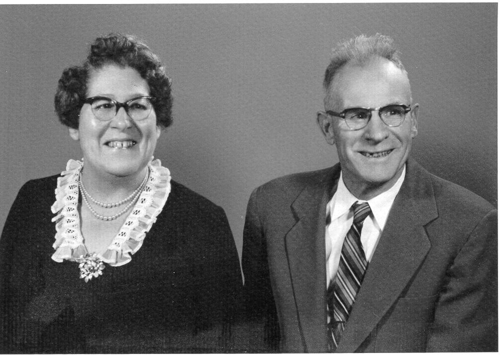 Howard and Pauline(Burdett) Crossett Howard and Pauline(Burdett) Crossett